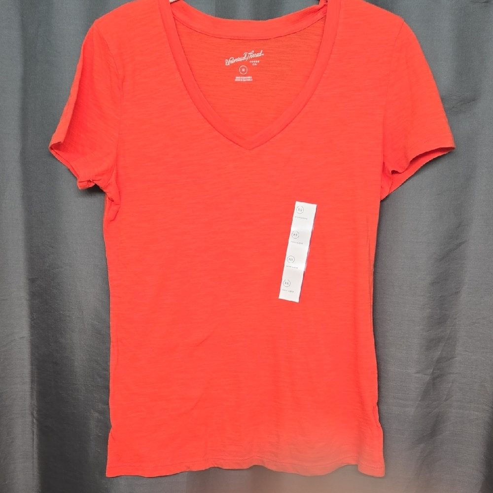 Red Fitted Short Sleeve Tee